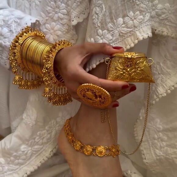 AYESHA ACCESSORIES MINI GOLD METAL BAG - Picture 6 of 6